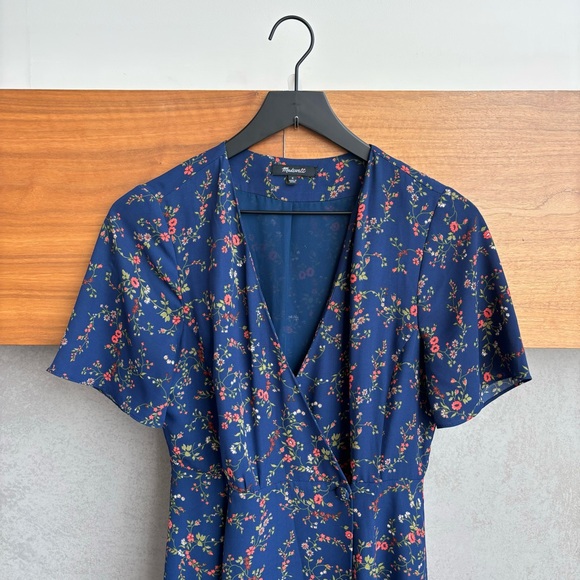 NWOT Madewell Amaranth Wrap Dress in Moonless Floral, Size 0 - Picture 6 of 16